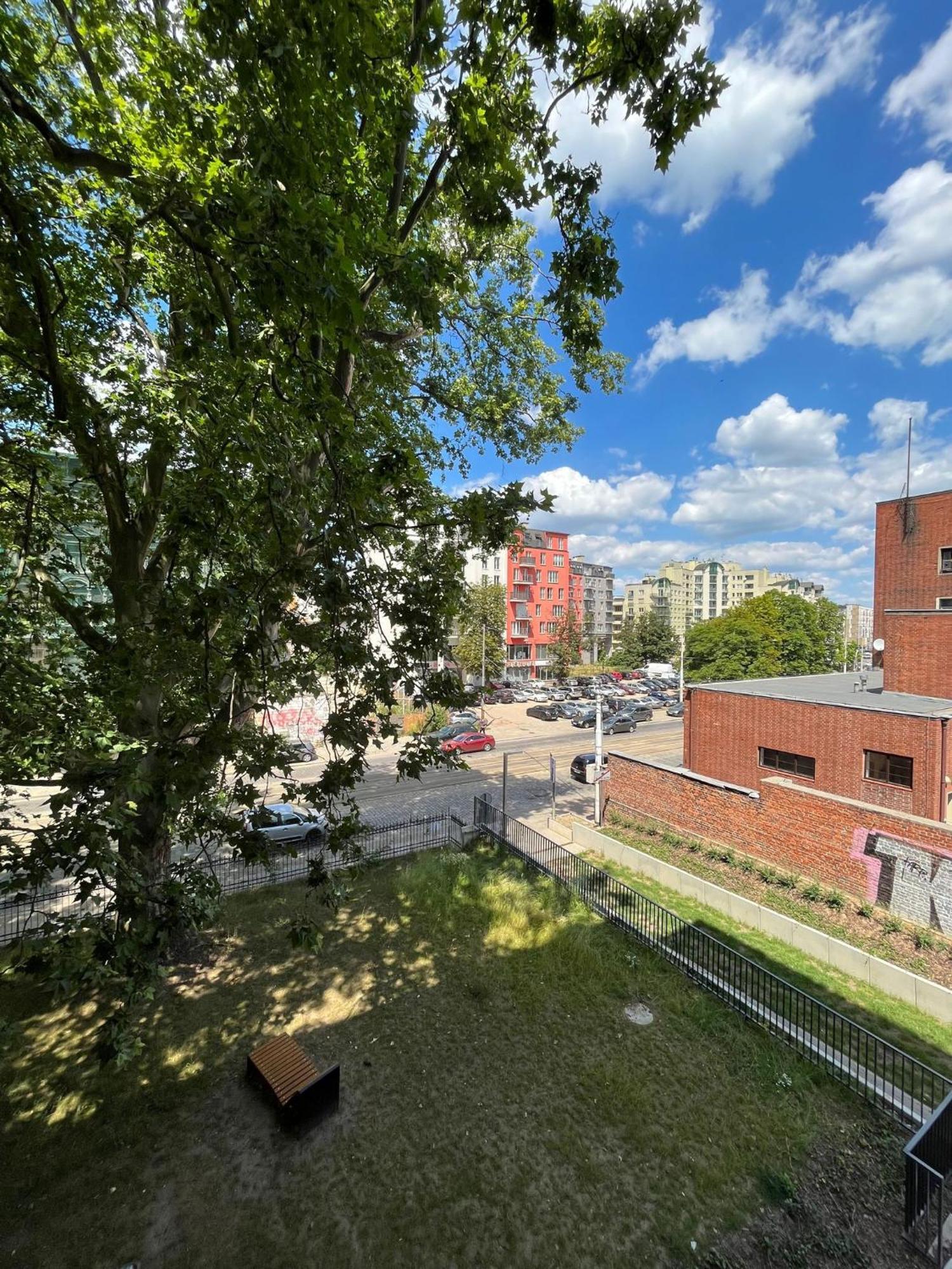 Komfort Z Balkonem W Centrum Wrocław Zewnętrze zdjęcie